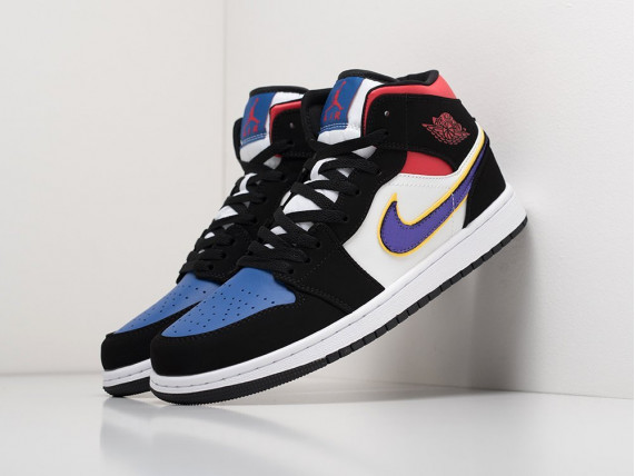 Кроссовки Nike Air Jordan 1 Mid